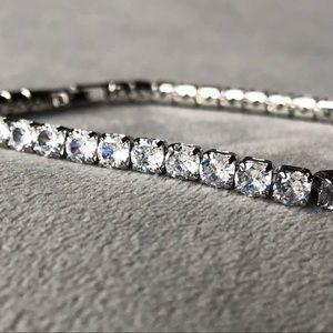 White Crystal Bracelet ~ Brand New!